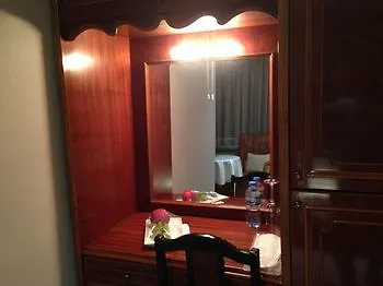 מלון Altintas 3*